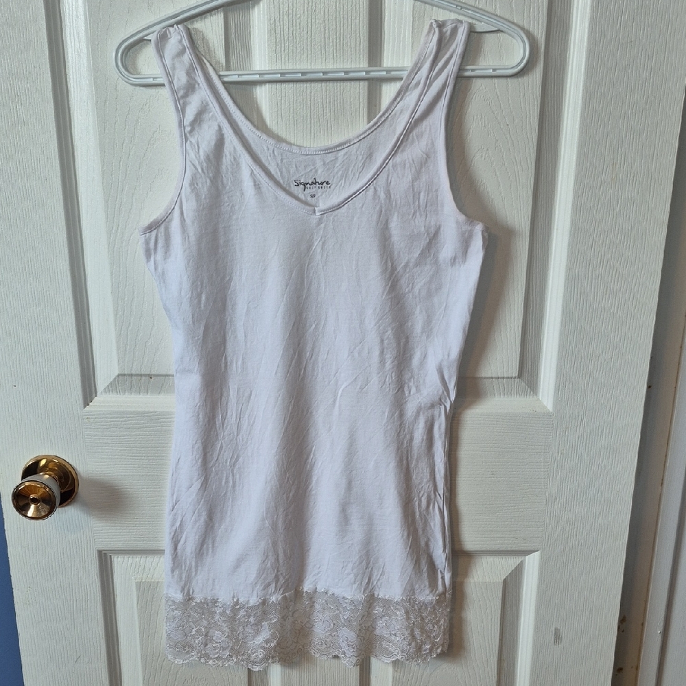 White Lace Trim V-neck Tank Top
